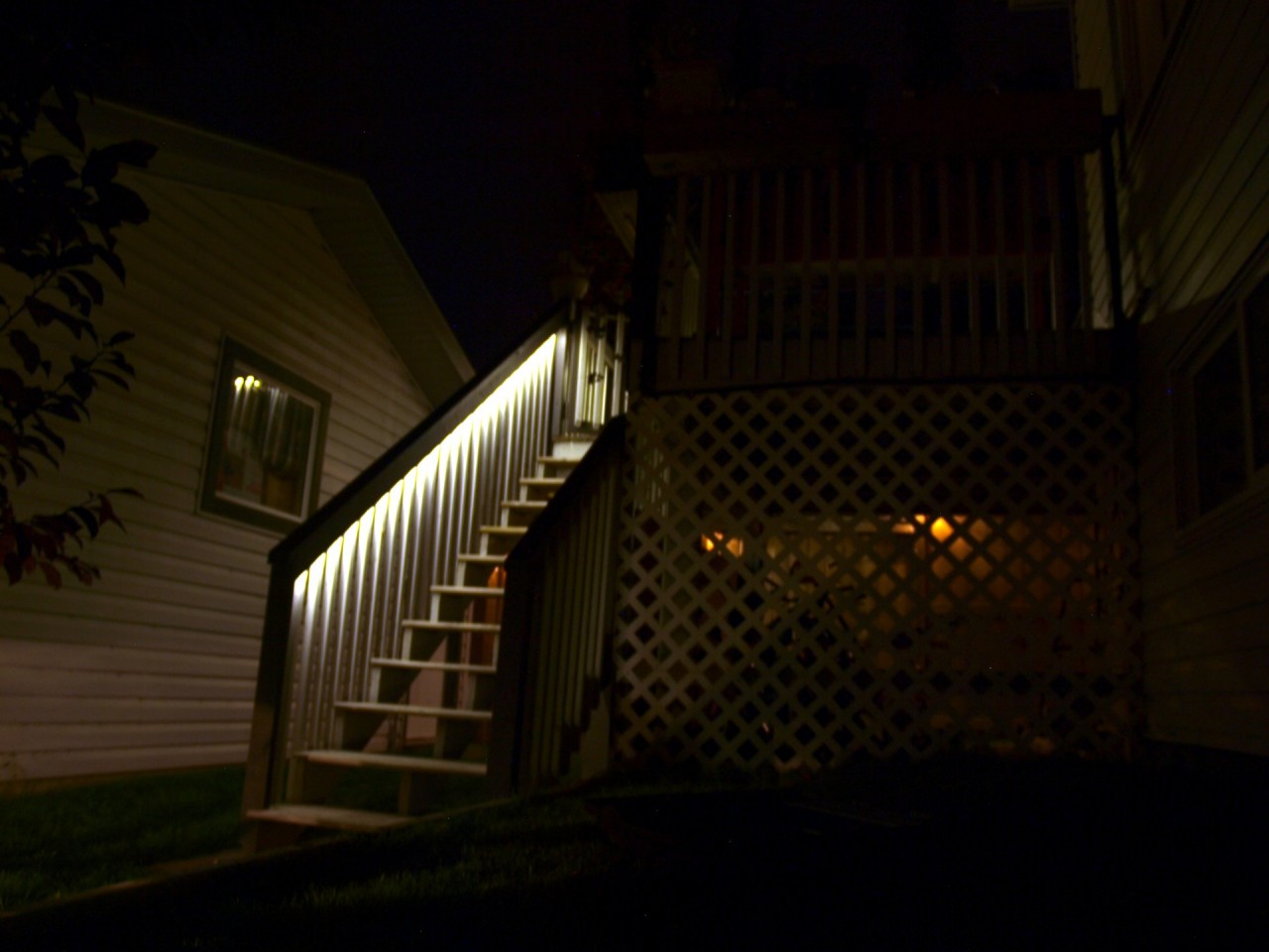 A strip of 5050 LED lights illumintate the stairs of my deck. 