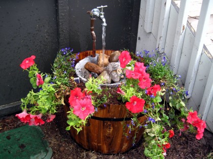 Five Gallon Water Fountain Whiskey Barrel Flower Planter